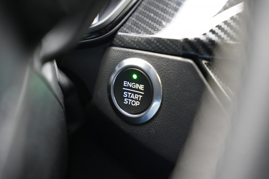 Ford Focus 2.3 EcoBoost ST-X Panoramadak Milltek LED B&O Headup Stuurverw.