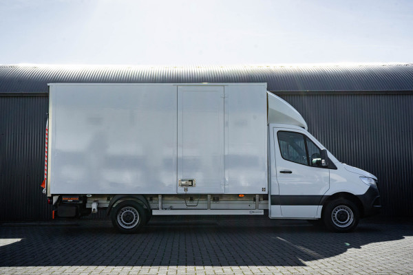 Mercedes-Benz Sprinter 315 CDI | 150 PK | Automaat | Bakwagen met laadklep | Zijdeur | Camera | Cruise | Mbux | Climatronic