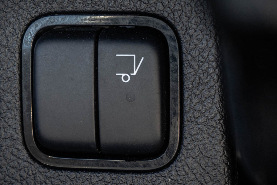 Mercedes-Benz Sprinter 315 CDI | 150 PK | Automaat | Bakwagen met laadklep | Zijdeur | Camera | Cruise | Mbux | Climatronic