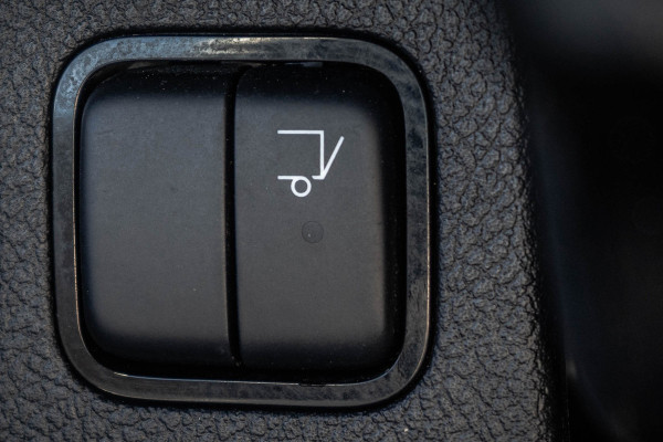 Mercedes-Benz Sprinter 315 CDI | 150 PK | Automaat | Bakwagen met laadklep | Zijdeur | Camera | Cruise | Mbux | Climatronic