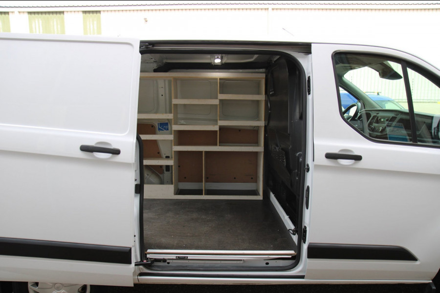 Ford Transit Custom 2.0 TDCI 130PK L1H1 Trend / Trekhaak / Sync 3 / Voorruit verwarming