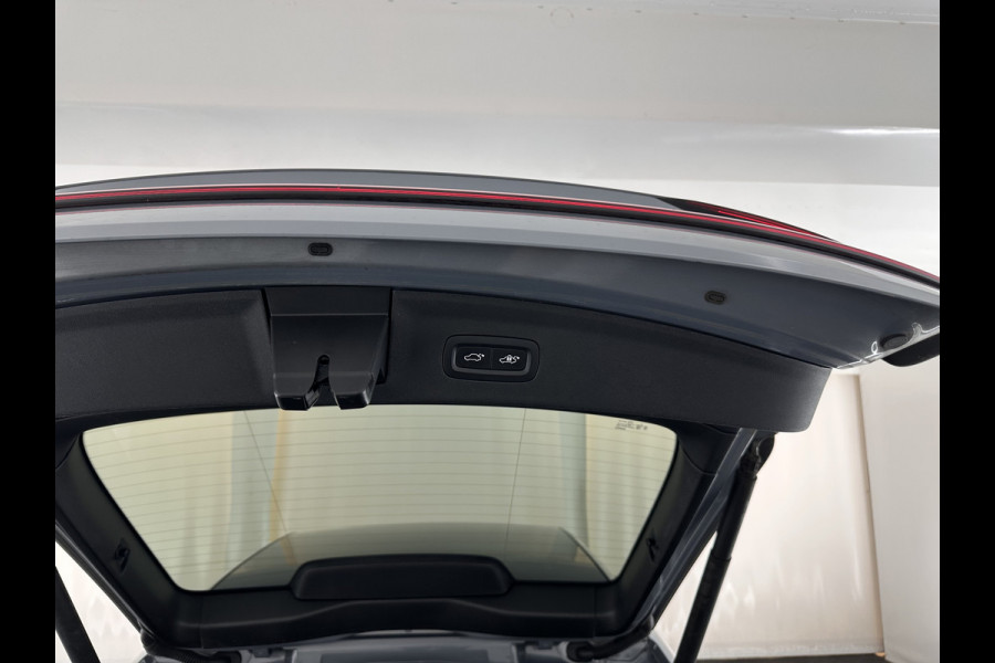 Polestar 2 Long Range Dual Motor Launch Edition 78kWh [ 3-Fase ] {SOH-92%} (INCL-BTW) Aut. *PANO | NAVI-FULLMAP | FULL-LED | ADAPTIVE-CRUISE | BLINDSPOT | TOPVIEW | KEYLESS | LANE-ASSIST | DIGI-COCKPIT | CARPLAY | DAB+ | HEATED-COMFORTSEATS | MEMORY-PACK | 20"ALU*