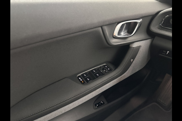 Polestar 2 Long Range Dual Motor Launch Edition 78kWh [ 3-Fase ] {SOH-92%} (INCL-BTW) Aut. *PANO | NAVI-FULLMAP | FULL-LED | ADAPTIVE-CRUISE | BLINDSPOT | TOPVIEW | KEYLESS | LANE-ASSIST | DIGI-COCKPIT | CARPLAY | DAB+ | HEATED-COMFORTSEATS | MEMORY-PACK | 20"ALU*