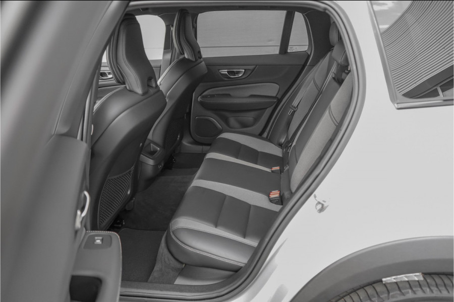 Volvo V60 Cross Country 2.0 B5 AWD Plus Camera Stuur & Stoelverw H/K Memory