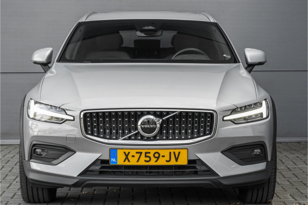 Volvo V60 Cross Country 2.0 B5 AWD Plus Camera Stuur & Stoelverw H/K Memory