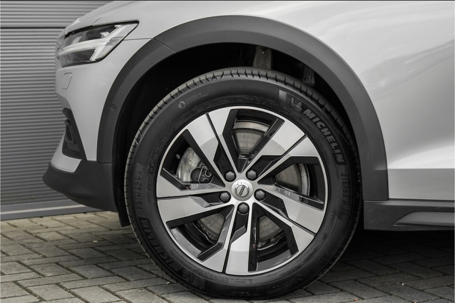 Volvo V60 Cross Country 2.0 B5 AWD Plus Camera Stuur & Stoelverw H/K Memory