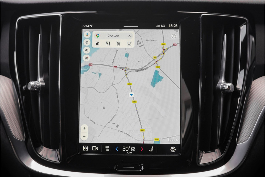 Volvo V60 Cross Country 2.0 B5 AWD Plus Camera Stuur & Stoelverw H/K Memory