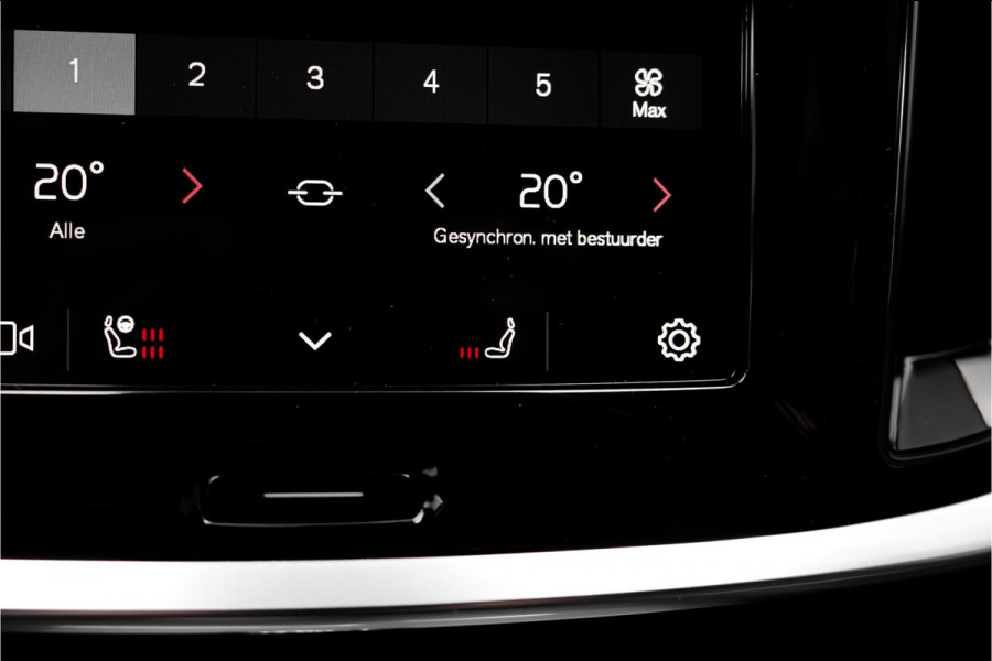 Volvo V60 Cross Country 2.0 B5 AWD Plus Camera Stuur & Stoelverw H/K Memory