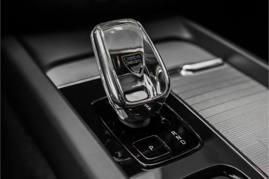 Volvo V60 Cross Country 2.0 B5 AWD Plus Camera Stuur & Stoelverw H/K Memory