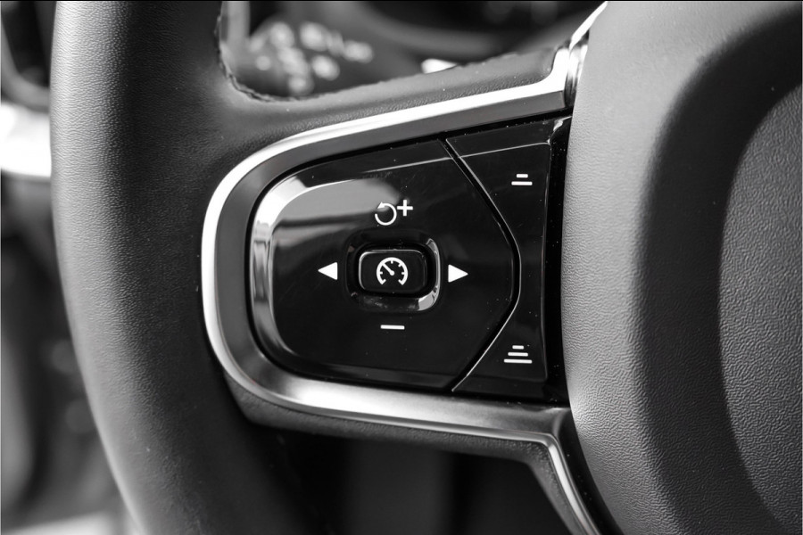 Volvo V60 Cross Country 2.0 B5 AWD Plus Camera Stuur & Stoelverw H/K Memory