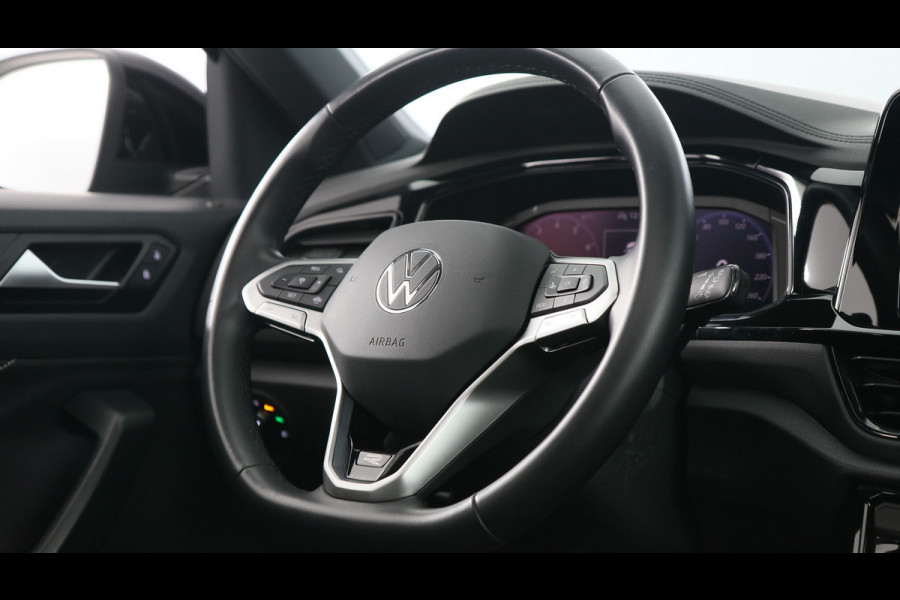 Volkswagen T-Roc 1.5 TSI 150pk R-Line Business DSG / Panoramadak / Keyless / Stoelverwarming / Camera