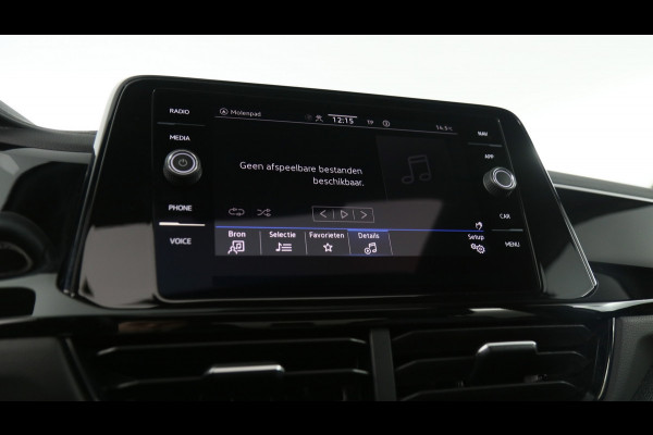 Volkswagen T-Roc 1.5 TSI 150pk R-Line Business DSG / Panoramadak / Keyless / Stoelverwarming / Camera