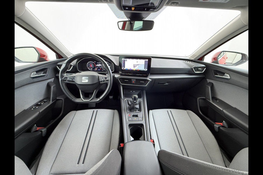 Seat Leon Sportstourer 1.5T 131pk Trekhaak Camera Adaptive-Cruise Navi Ecc Virtual Cockpit Apple Carplay/Android Auto Pdc Style Launch Edi Lmv Led DAB Keyless Isofix Front assist Regensensor Bluetooth Rijstrooksensor 1e Eigenaar Origineel Nederlandse Auto