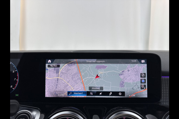 Mercedes-Benz Glb 180 Business Solution (INCL-BTW) *PANO | ADAPTIVE-CRUISE | LEATHER | FULL-LED | BLINDSPOT | MEMORY-PACK | AMBIENTLIGHT | HEATED-SPORTSEATS | WIDESCREEN-DIGICOCKPIT | DAB+ | NAVI-FULLMAP | CAMERA | PRIVACYGLASS |