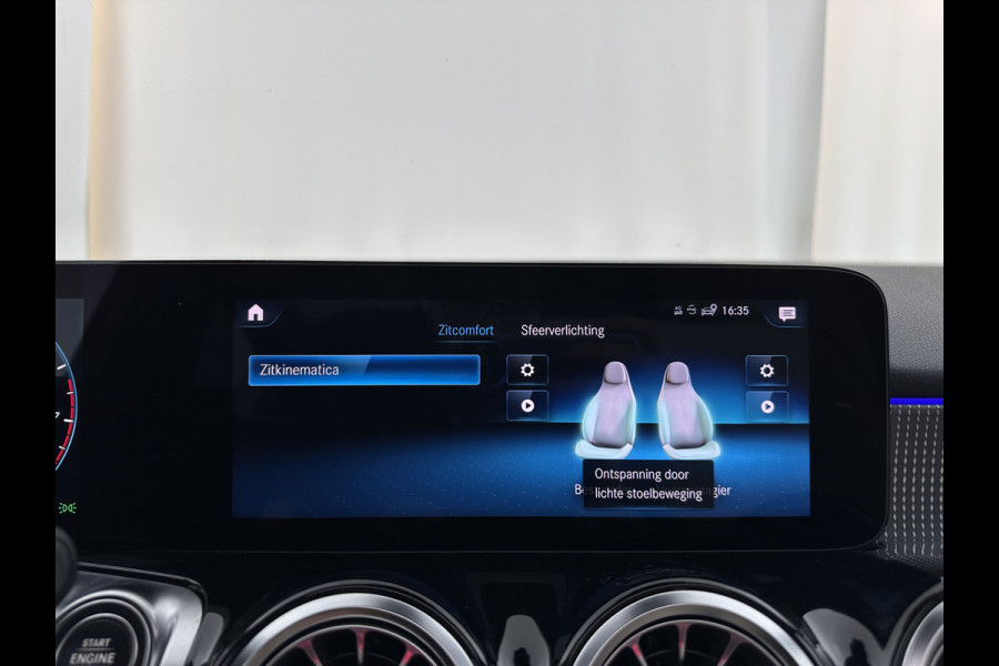 Mercedes-Benz Glb 180 Business Solution (INCL-BTW) *PANO | ADAPTIVE-CRUISE | LEATHER | FULL-LED | BLINDSPOT | MEMORY-PACK | AMBIENTLIGHT | HEATED-SPORTSEATS | WIDESCREEN-DIGICOCKPIT | DAB+ | NAVI-FULLMAP | CAMERA | PRIVACYGLASS |