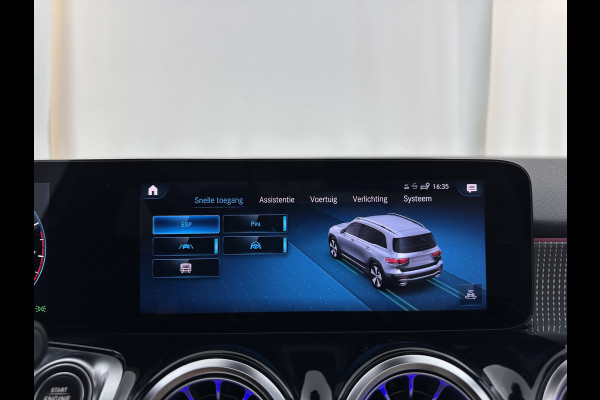 Mercedes-Benz Glb 180 Business Solution (INCL-BTW) *PANO | ADAPTIVE-CRUISE | LEATHER | FULL-LED | BLINDSPOT | MEMORY-PACK | AMBIENTLIGHT | HEATED-SPORTSEATS | WIDESCREEN-DIGICOCKPIT | DAB+ | NAVI-FULLMAP | CAMERA | PRIVACYGLASS |