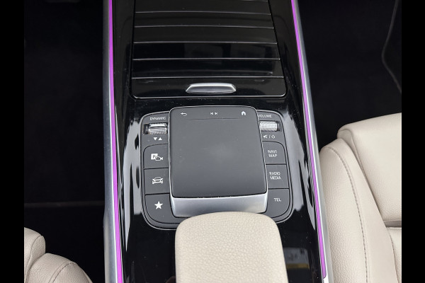 Mercedes-Benz Glb 180 Business Solution (INCL-BTW) *PANO | ADAPTIVE-CRUISE | LEATHER | FULL-LED | BLINDSPOT | MEMORY-PACK | AMBIENTLIGHT | HEATED-SPORTSEATS | WIDESCREEN-DIGICOCKPIT | DAB+ | NAVI-FULLMAP | CAMERA | PRIVACYGLASS |