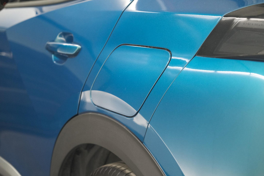 Peugeot e-2008 EV Allure Avantage 54 kWh | 11 KW Laadfunctie | Parkeersensoren | Apple Carplay