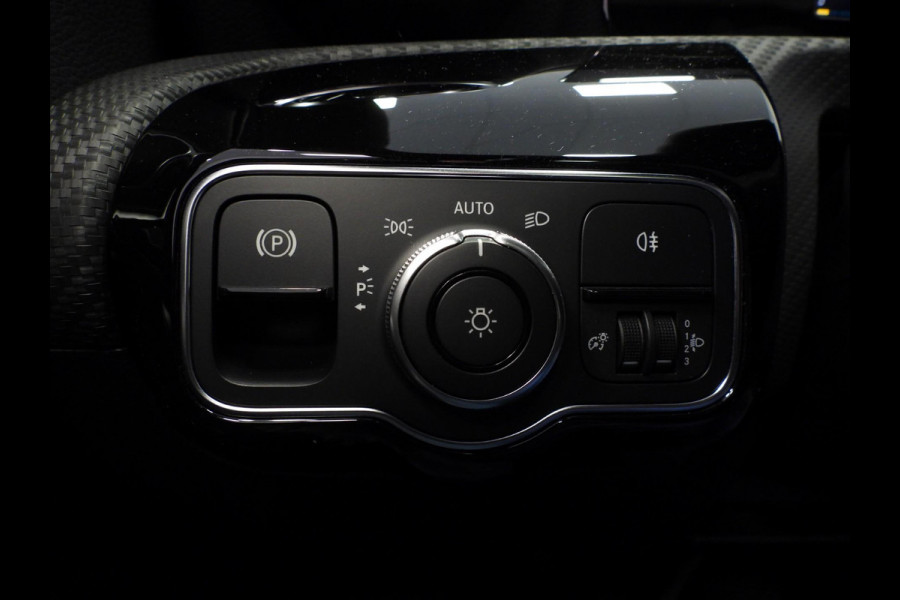 Mercedes-Benz A-Klasse A250e Advantage NAVI/SCHUIFDAK/NIGHT/LED/18"LMV!