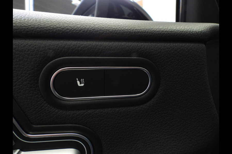 Mercedes-Benz A-Klasse A250e Advantage NAVI/SCHUIFDAK/NIGHT/LED/18"LMV!