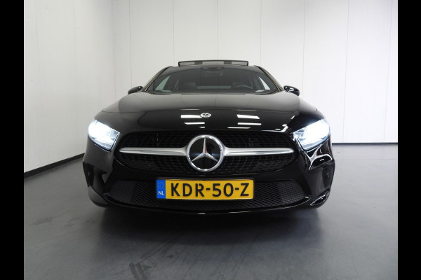 Mercedes-Benz A-Klasse A250e Advantage NAVI/SCHUIFDAK/NIGHT/LED/18"LMV!