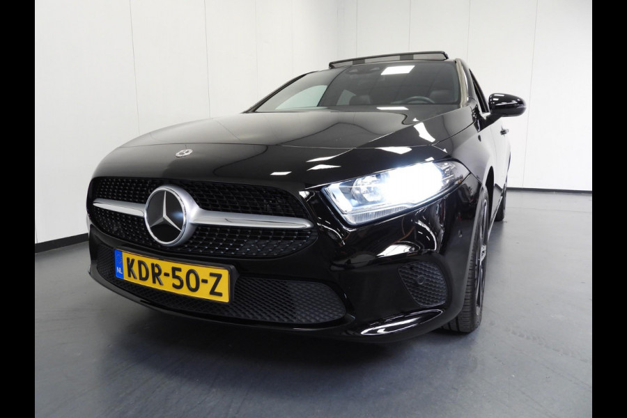 Mercedes-Benz A-Klasse A250e Advantage NAVI/SCHUIFDAK/NIGHT/LED/18"LMV!