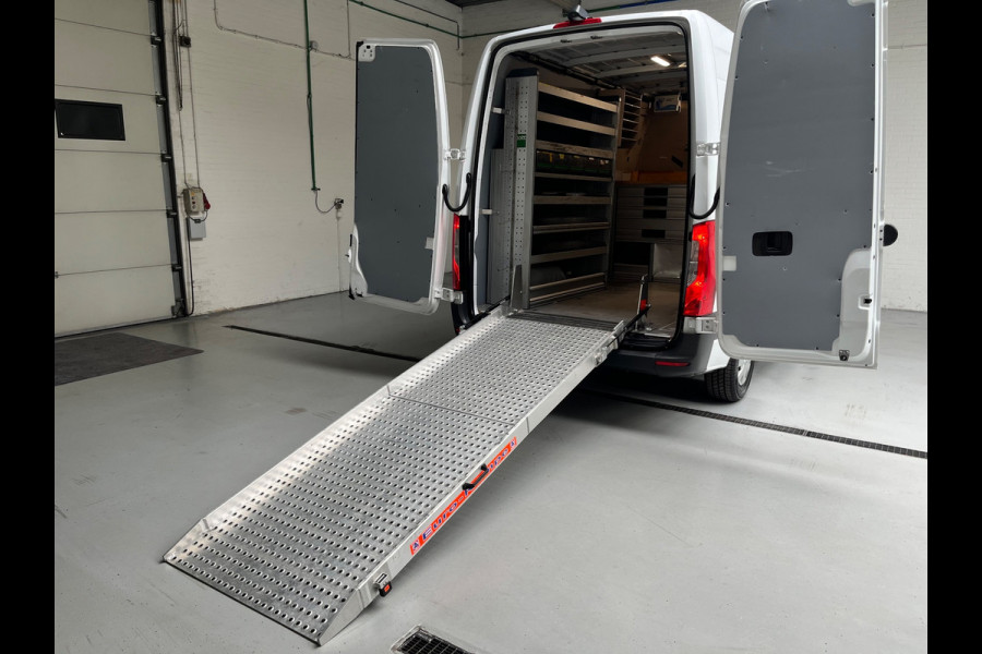 Mercedes-Benz Sprinter Servicewagen 311 2.2 CDI euro6 L2H2, Inrichting, Omvormer V230, Compressor, Oprijplaat, RIJKLAARPRIJS