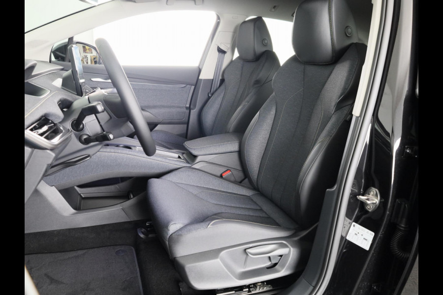 Škoda Elroq 60 Business Edition - Tour 204pk Black Pakket | Trekhaak | 20 inch RS | Stoelverwarming | Adaptive Cruise Control | Blind Spot