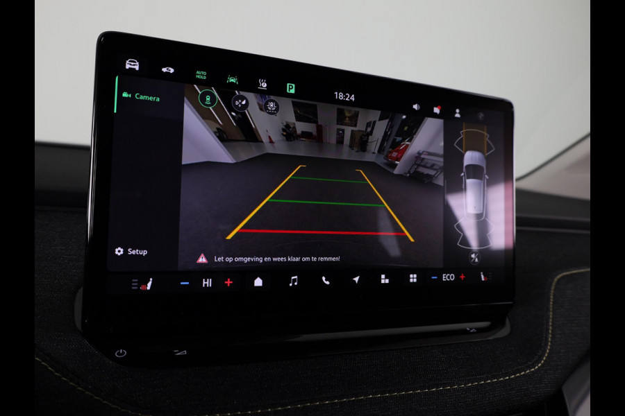 Škoda Elroq 60 Business Edition - Tour 204pk Black Pakket | Trekhaak | 20 inch RS | Stoelverwarming | Adaptive Cruise Control | Blind Spot