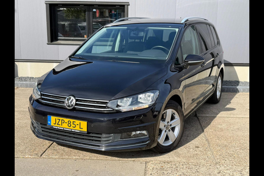 Volkswagen Touran 1.5 TSI Comfortline Business 7p NAVI - ACC - STOELVERW.