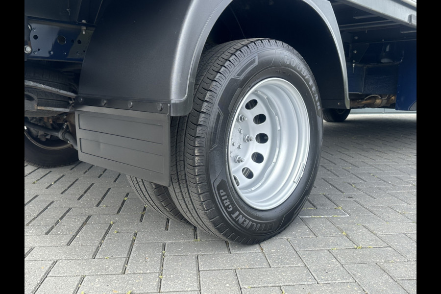 Ford Transit 2.0 TDCI 130 PK 3.5T / PICK UP / ** 10.817 KM ** / 7 PERSOONS DUBBELE CABINE / ECC / CRUISE / STANDKACHEL / DUBBEL LUCHT / STOEL