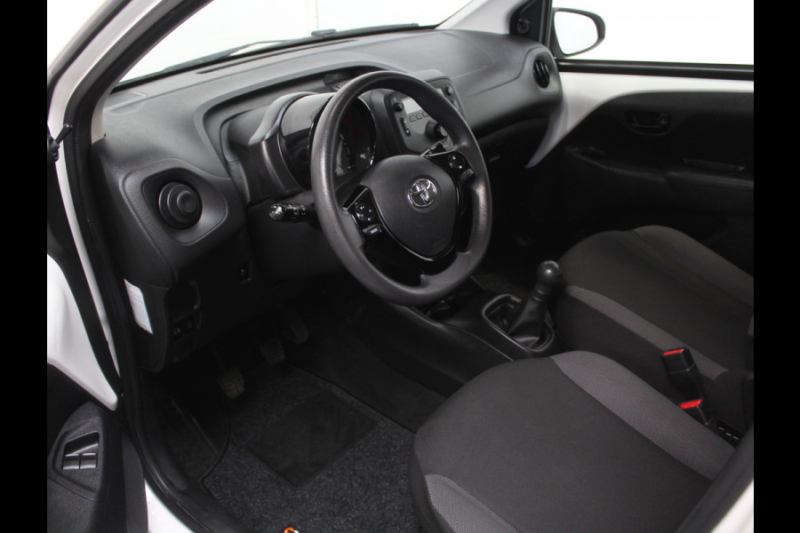 Toyota Aygo 1.0 VVT-i x-fun AIRCO | LED | BLUETOOTH | ELRM | STB | ISOFIX