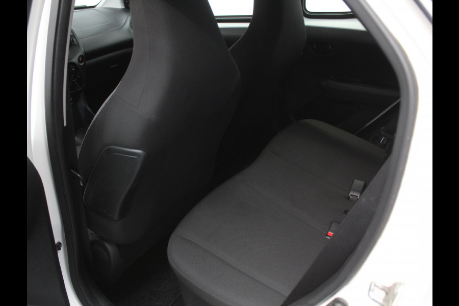 Toyota Aygo 1.0 VVT-i x-fun AIRCO | LED | BLUETOOTH | ELRM | STB | ISOFIX