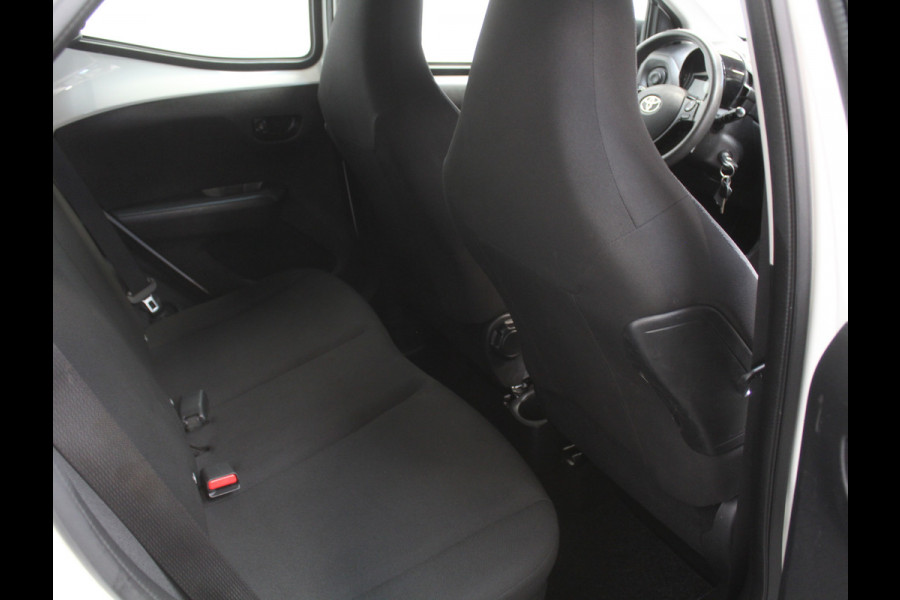 Toyota Aygo 1.0 VVT-i x-fun AIRCO | LED | BLUETOOTH | ELRM | STB | ISOFIX