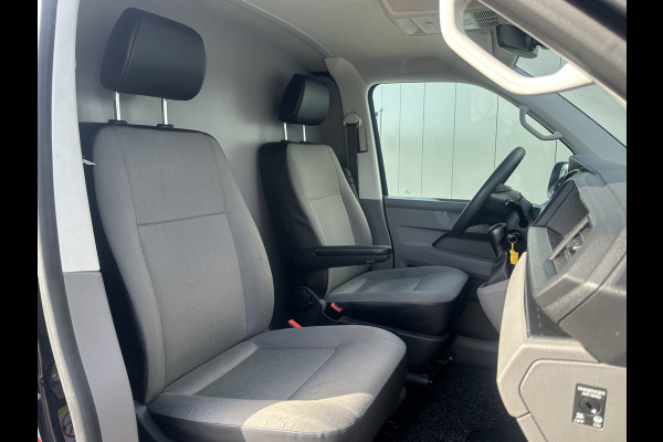 Volkswagen Transporter 2.0 TDI 150 PK DSG AUTOMAAT / L1H1 / 1e EIG. / CRUISE / AIRCO / APPLE CARPLAY / ANDROID AUTO / NAVI / PDC