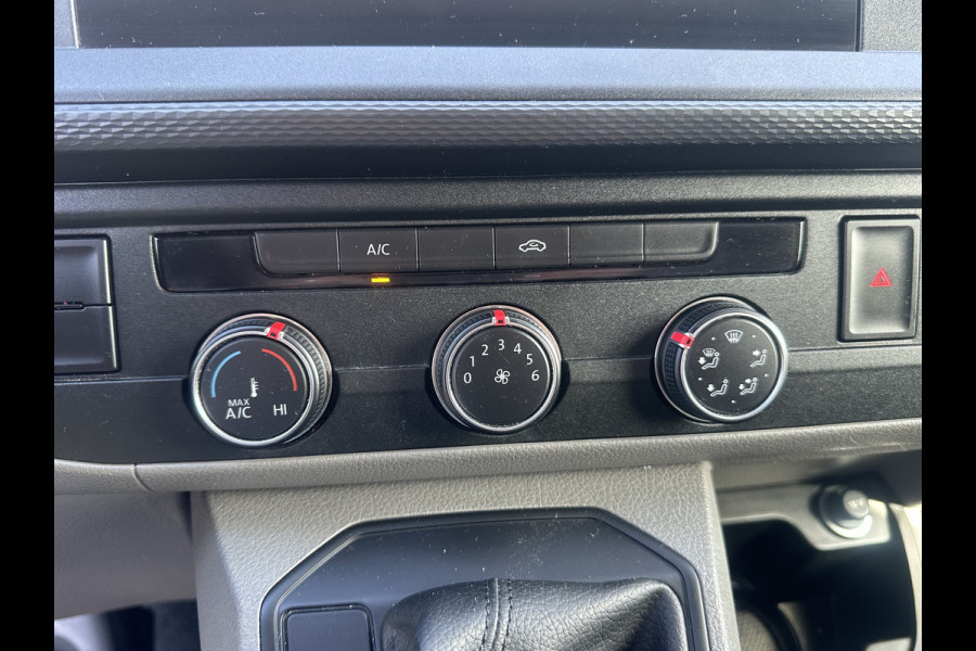 Volkswagen Transporter 2.0 TDI 150 PK DSG AUTOMAAT / L1H1 / 1e EIG. / CRUISE / AIRCO / APPLE CARPLAY / ANDROID AUTO / NAVI / PDC
