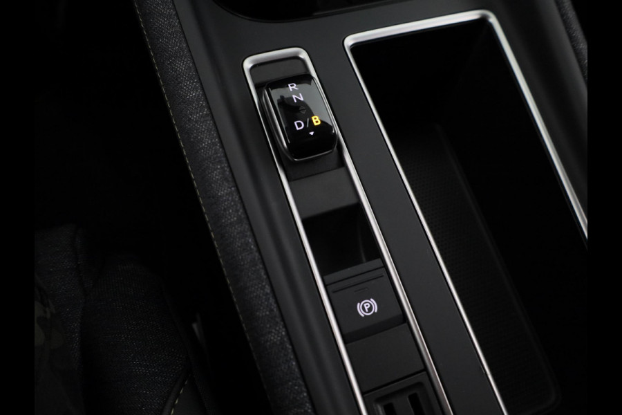 Škoda Elroq 60 Business Edition - Tour 204pk | Trekhaak | 21 inch Black | Stoelverwarming | Adaptive Cruise Control | Blind Spot