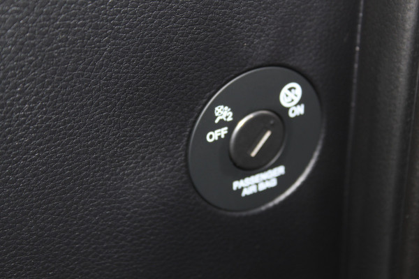 Kia Picanto 1.0-67pk DPi DynamicLine 5drs. Wegenbelasting slechts €. 32,- per mnd. Airco, camera, Apple carplay/Android auto, metallic lak, LM wielen, Bluetooth, centr. vergr. afst. bed., cruise cntrl etc.