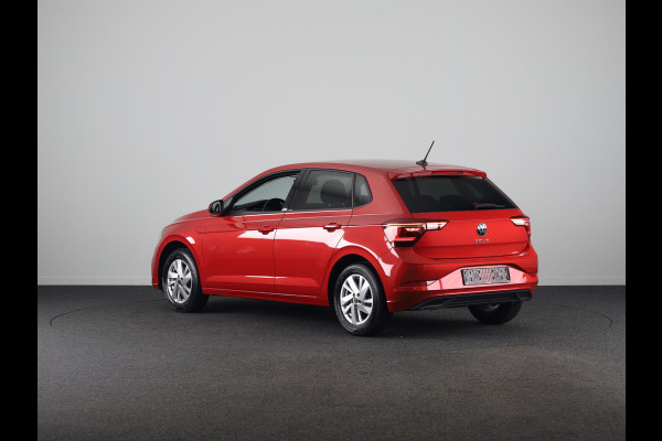 Volkswagen Polo 1.0 TSI Style 95 pk Automaat (DSG) | Navigatie | Parkeersensoren | Adaptieve cruise control | Matrix LED koplampen | Stoelverwarming |