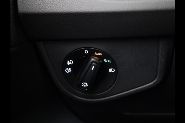 Volkswagen Polo 1.0 TSI Style 95 pk Automaat (DSG) | Navigatie | Parkeersensoren | Adaptieve cruise control | Matrix LED koplampen | Stoelverwarming |