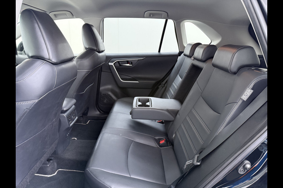 Toyota RAV4 2.5I 218PK Hybrid AUT. Leder Apple Carplay Android Auto Navi Dual Ecc JBL®-Audio Adap.Cruise Camera Business Plus Keyless Elek.Achterklep Stoelverwarming Elek.Stoel Lane Assist Wifi Led Lmv 18" Regensensor DAB 1e Eigenaar Origineel Nederlandse Auto