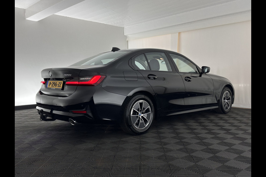 BMW 3-serie 320i Business Edition (INCL-BTW) Aut. *FULL-LED | NAVI-FULLMAP | COMFORTSEATS | HIFI-SOUND | DIGI-COCKPIT | DAB | SHIFT-PADDLES | ECC | TOWBAR | PDC | CRUISE | 16''ALU*