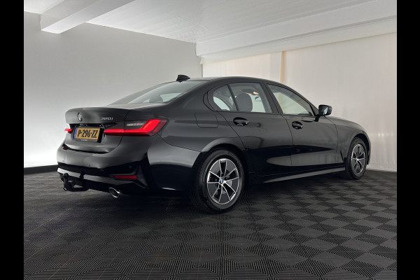 BMW 3-serie 320i Business Edition (INCL-BTW) Aut. *FULL-LED | NAVI-FULLMAP | COMFORTSEATS | HIFI-SOUND | DIGI-COCKPIT | DAB | SHIFT-PADDLES | ECC | TOWBAR | PDC | CRUISE | 16''ALU*