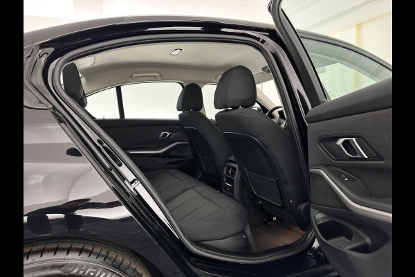 BMW 3-serie 320i Business Edition (INCL-BTW) Aut. *FULL-LED | NAVI-FULLMAP | COMFORTSEATS | HIFI-SOUND | DIGI-COCKPIT | DAB | SHIFT-PADDLES | ECC | TOWBAR | PDC | CRUISE | 16''ALU*