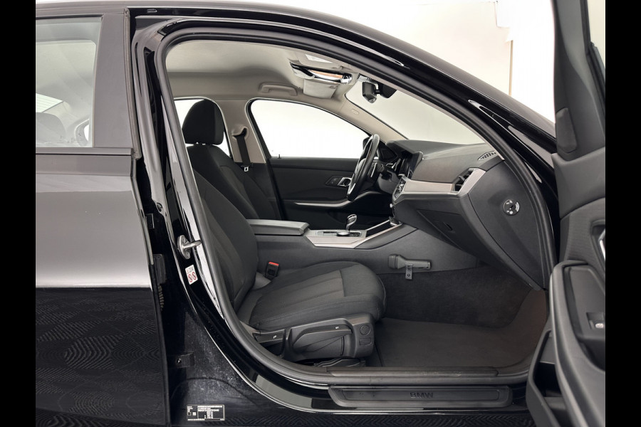 BMW 3-serie 320i Business Edition (INCL-BTW) Aut. *FULL-LED | NAVI-FULLMAP | COMFORTSEATS | HIFI-SOUND | DIGI-COCKPIT | DAB | SHIFT-PADDLES | ECC | TOWBAR | PDC | CRUISE | 16''ALU*