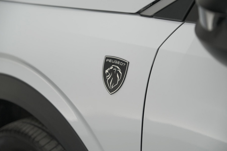 Peugeot 3008 1.2 Hybrid 145 GT | Camera | Adaptieve Cruise Control | Elektrische Kofferklep | Stuurwielverwarming