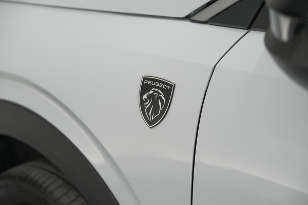 Peugeot 3008 1.2 Hybrid 145 GT | Camera | Adaptieve Cruise Control | Elektrische Kofferklep | Stuurwielverwarming