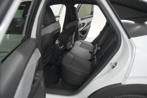 Peugeot 3008 1.2 Hybrid 145 GT | Camera | Adaptieve Cruise Control | Elektrische Kofferklep | Stuurwielverwarming