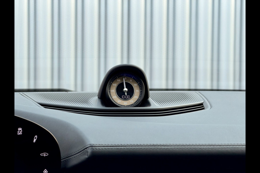 Porsche Taycan Cross Turismo 4 93 kWh BOSE | Adaptieve Sportstoelen | PANO | NL auto