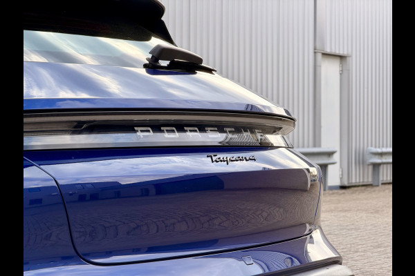 Porsche Taycan Cross Turismo 4 93 kWh BOSE | Adaptieve Sportstoelen | PANO | NL auto